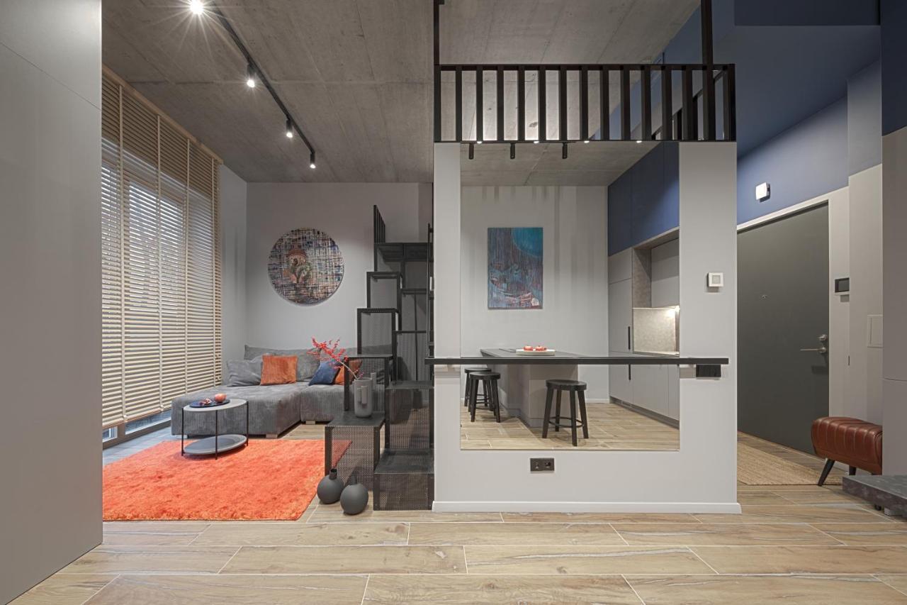 Ivis House Modern Apartment In Vilnius Old Town With Balcony VNO Eksteriør billede