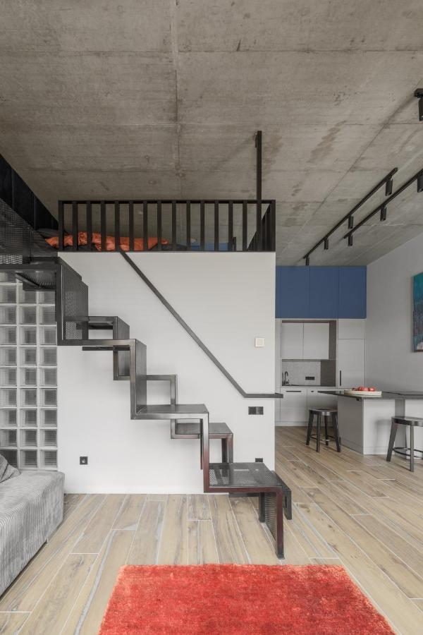 Ivis House Modern Apartment In Vilnius Old Town With Balcony VNO Eksteriør billede
