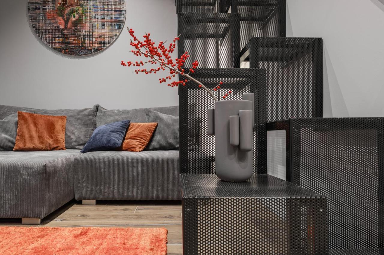 Ivis House Modern Apartment In Vilnius Old Town With Balcony VNO Eksteriør billede