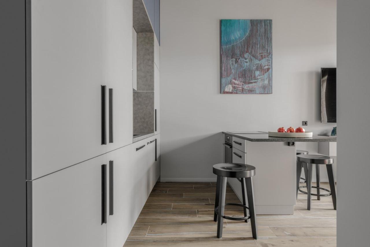 Ivis House Modern Apartment In Vilnius Old Town With Balcony VNO Eksteriør billede