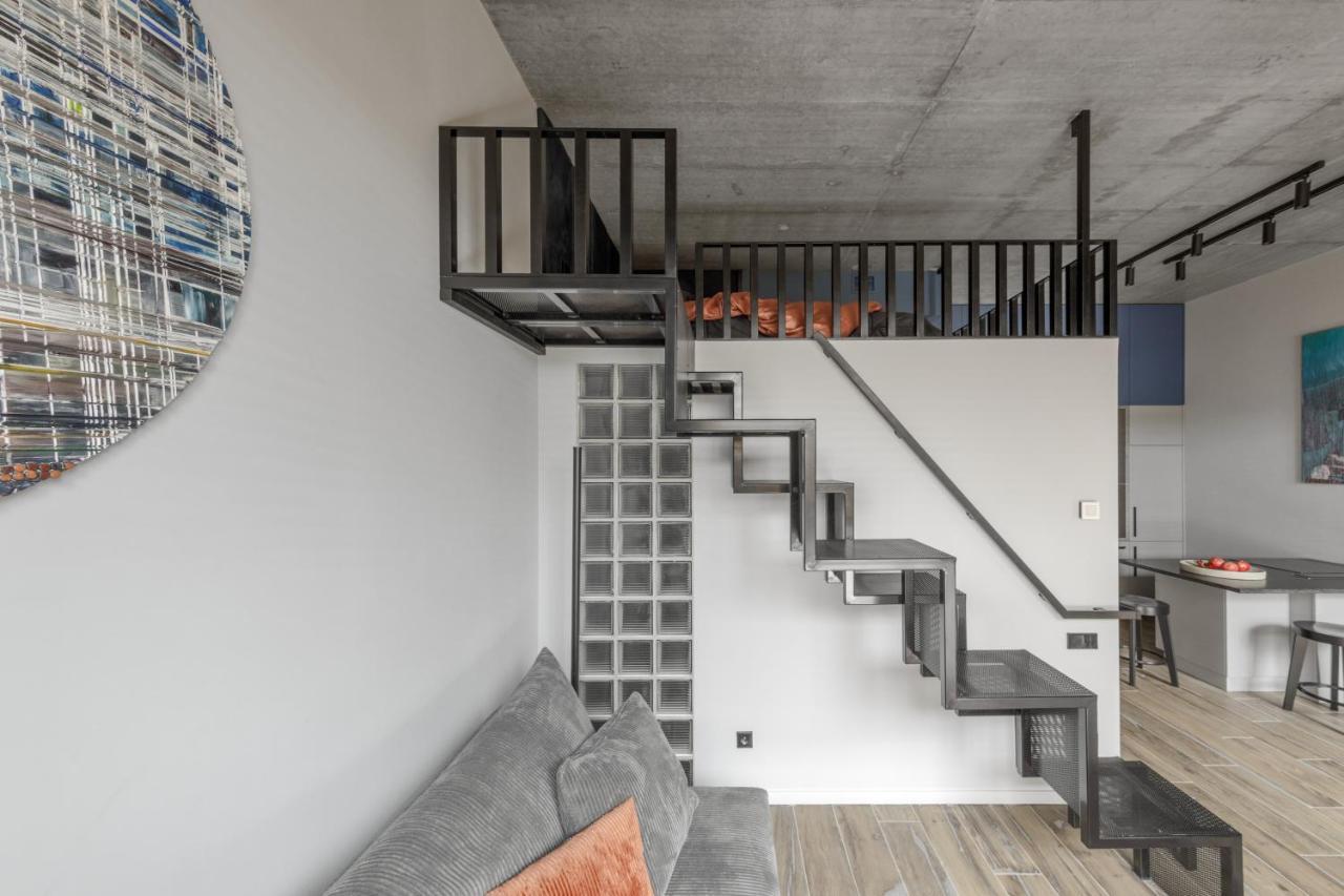 Ivis House Modern Apartment In Vilnius Old Town With Balcony VNO Eksteriør billede